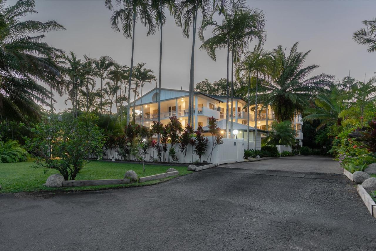 Garrick House Aparthotel Port Douglas Buitenkant foto