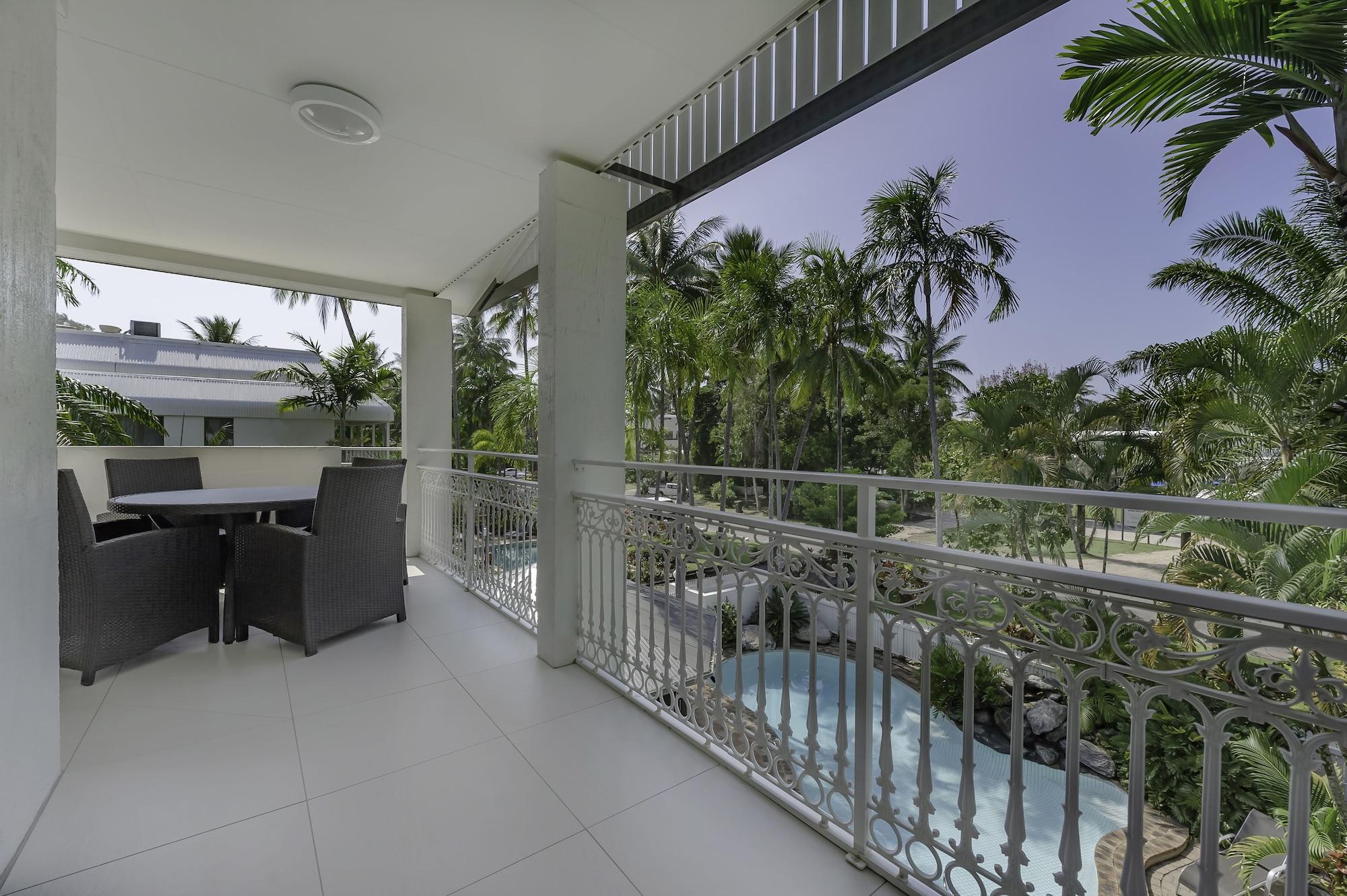 Garrick House Aparthotel Port Douglas Buitenkant foto