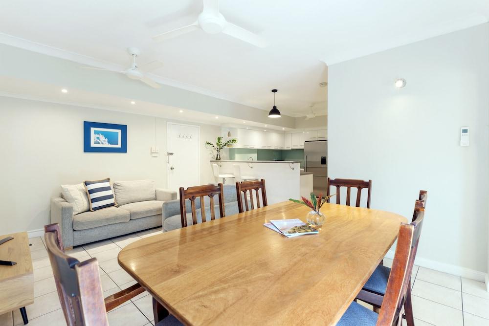 Garrick House Aparthotel Port Douglas Buitenkant foto
