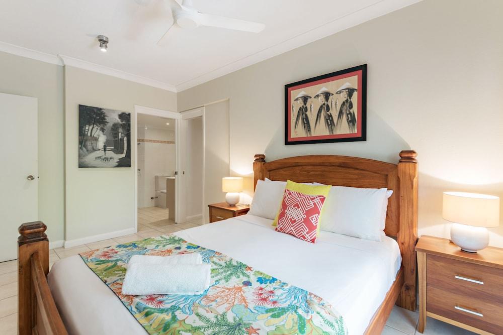 Garrick House Aparthotel Port Douglas Buitenkant foto
