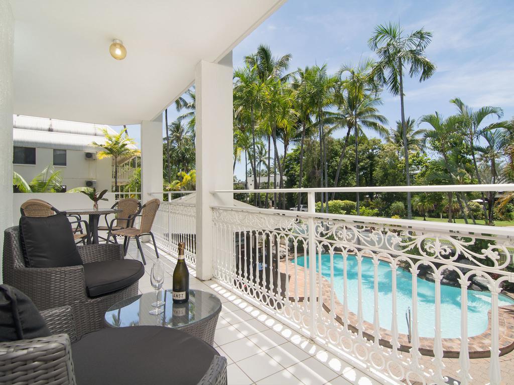 Garrick House Aparthotel Port Douglas Buitenkant foto