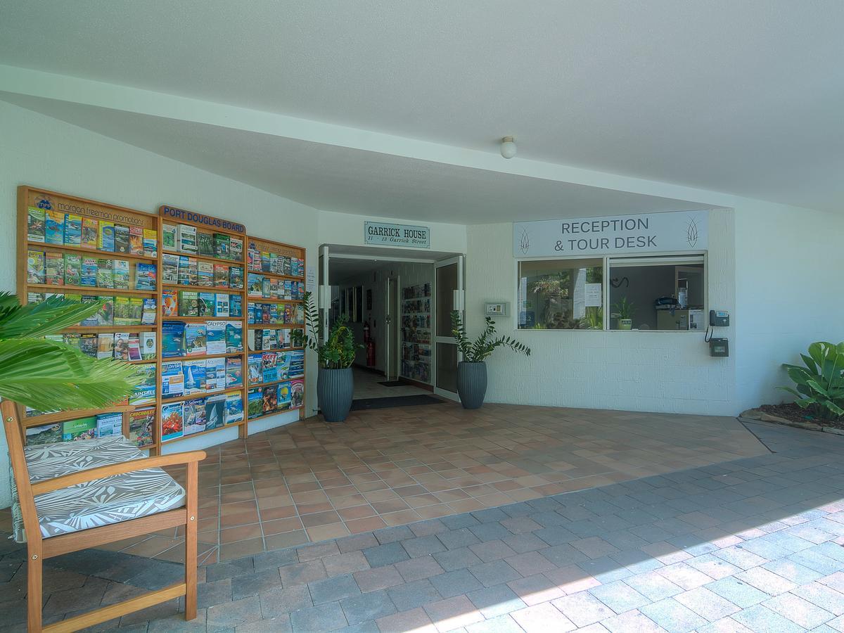Garrick House Aparthotel Port Douglas Buitenkant foto